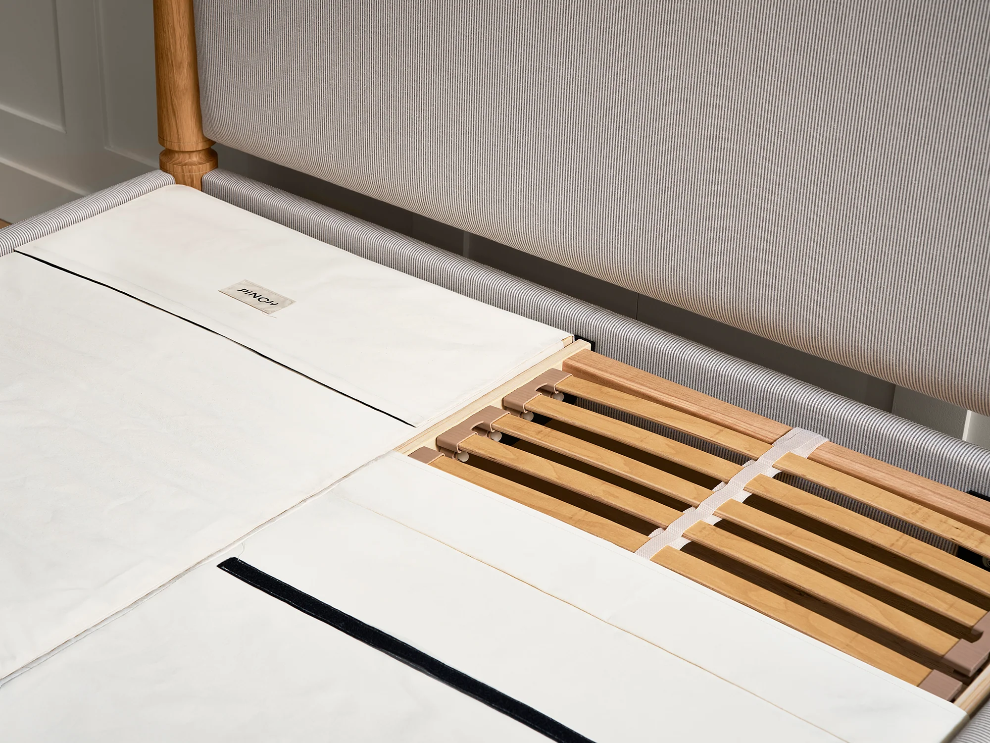 Olivine bed - Image 8